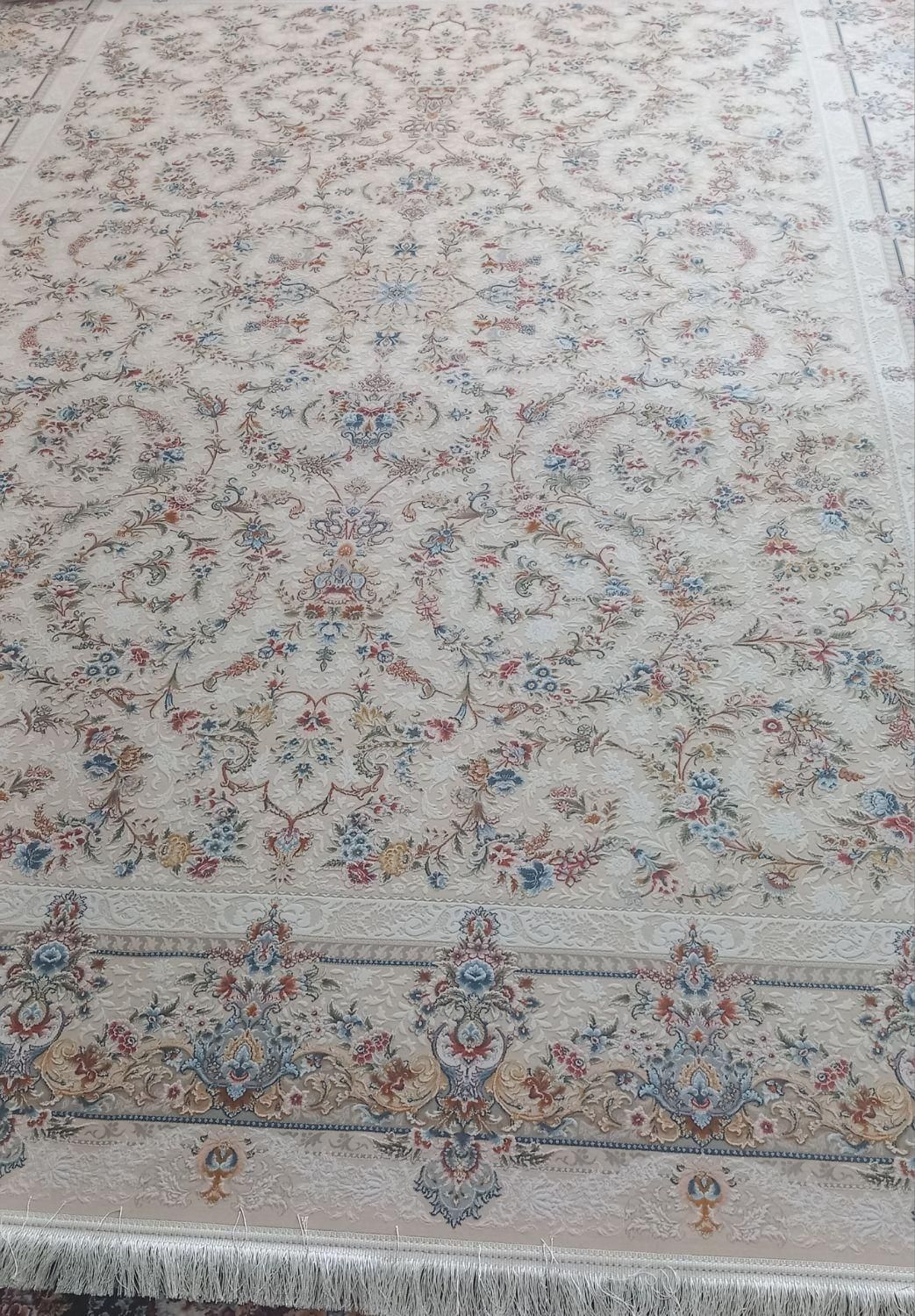 یک عدد فرش 9متری 1200شانه تراکم 3600|فرش|شاهین‌شهر, شهرک گلدیس|دیوار