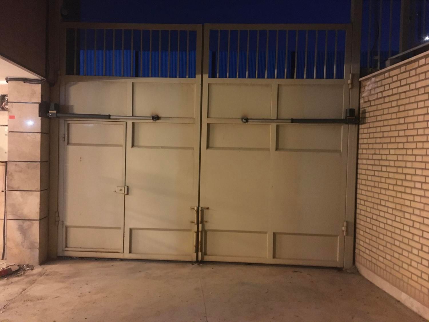 درب اتوماتیک تعمیر و نصب و فروش اصفهان|خدمات پیشه و مهارت|اصفهان, مرداویج|دیوار