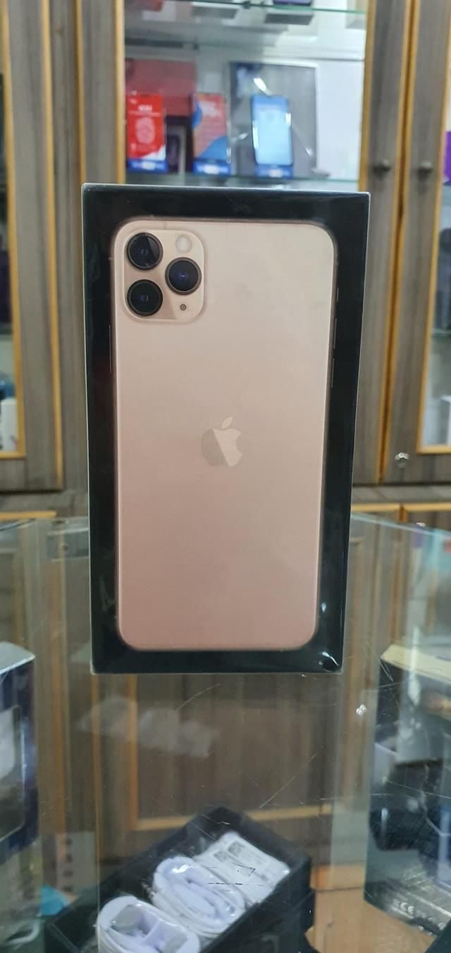اپل iPhone 11 Pro Max با حافظهٔ ۲۵۶ گیگابایت|موبایل|زاهدان, |دیوار