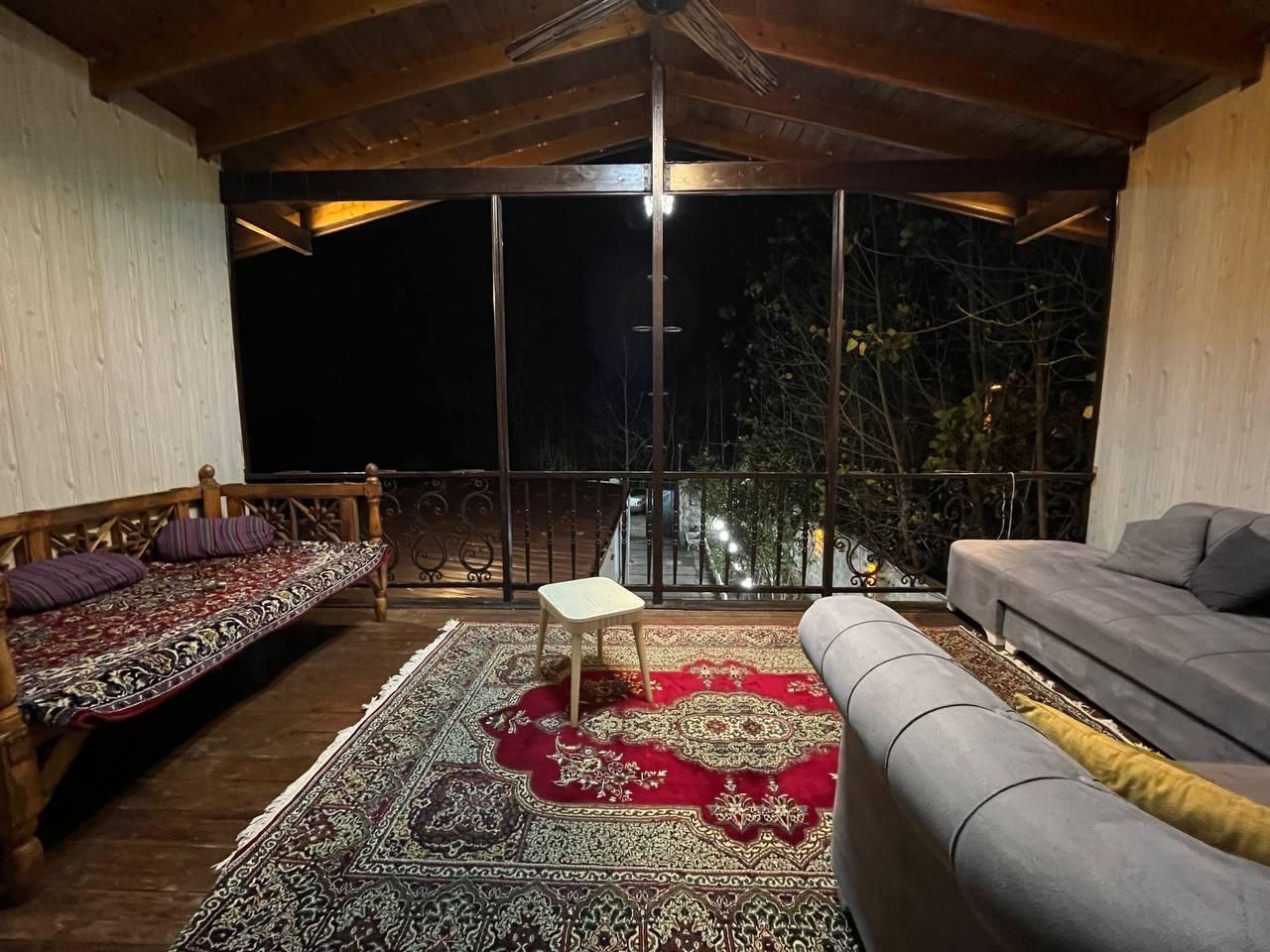 ویلا استخردار ویو شالیزار|اجارهٔ کوتاهمدت ویلا و باغ|بندر انزلی, طالب آباد|دیوار