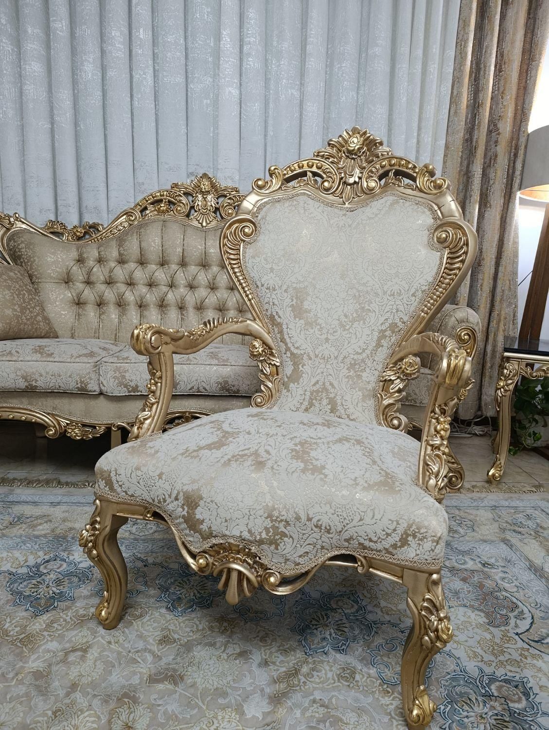 مبل ۹ نفره تمام چوب راش پرمنبت سفارشی ساز|مبلمان خانگی و میز عسلی|تهران, شهر‌زیبا|دیوار