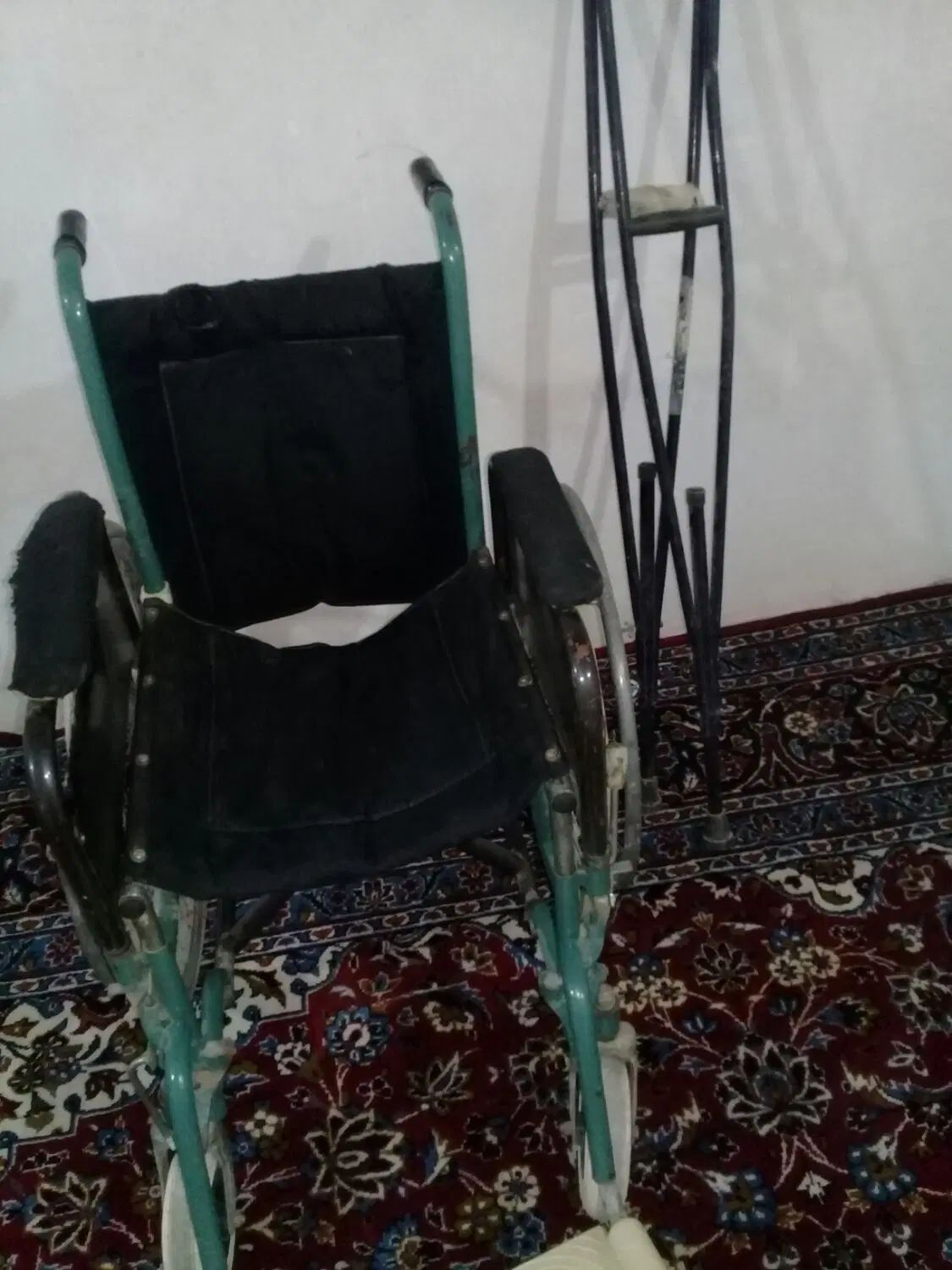 ویلچر سایز بزرگ کارکرده سالم فوری فروشی|آرایشی، بهداشتی، درمانی|خمین, |دیوار