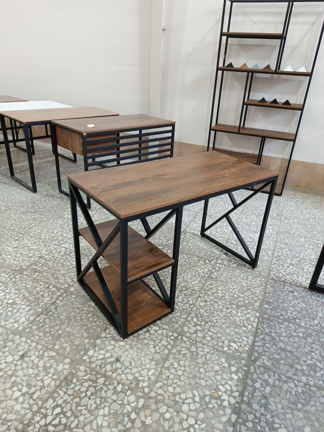 میز کار ساده میز کنفرانس میز مدیریت طرح ال آهنی|میز تحریر و کامپیوتر|اصفهان, رهنان|دیوار