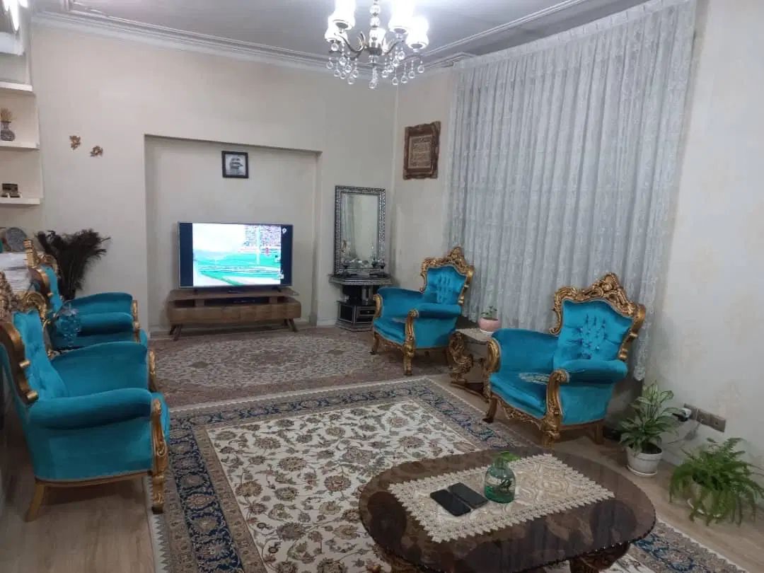 71 متر شیک با تراس و انباری دسترسی عالی به مترو|فروش آپارتمان|تهران, شیخ هادی|دیوار