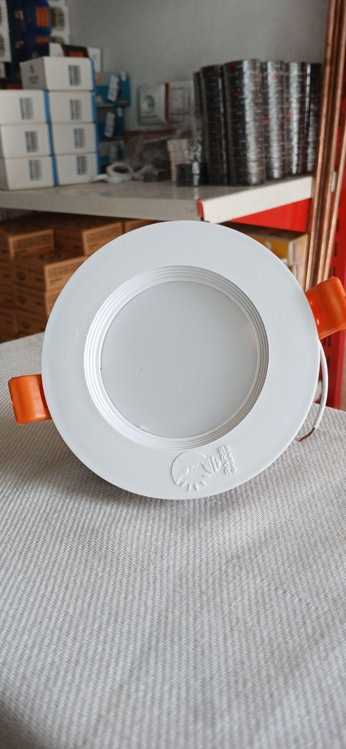 فروش ویژه پنل ۷ وات LED آفتابی زیر قیمت بازار|لامپ و چراغ|ساری, |دیوار