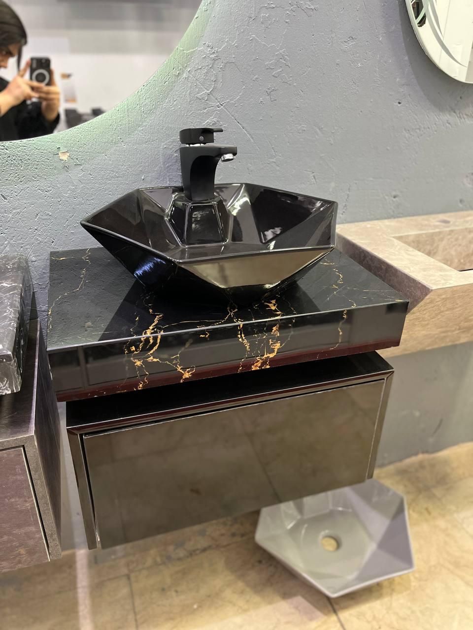 روشویی مشکی طلایی ستاره|لوازم سرویس بهداشتی|اصفهان, مصلی|دیوار