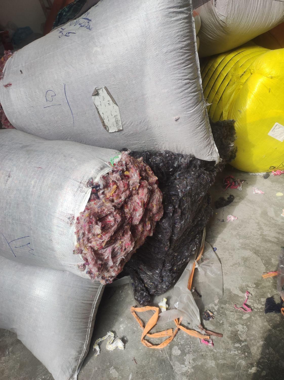 تولیدپشم شیشه لایکو پرز بالشت تشک متکا مبل کوسن|رختخواب، بالش، پتو|مشهد, رسالت|دیوار