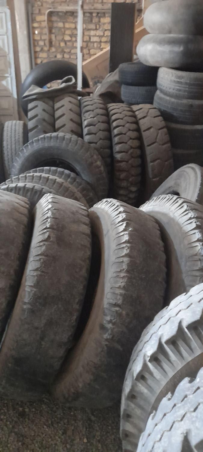 لاستیک ۹۰۰،۲۰ وسایزهای دیگر رینگ ۲۰|قطعات یدکی و لوازم جانبی|لنجان, |دیوار