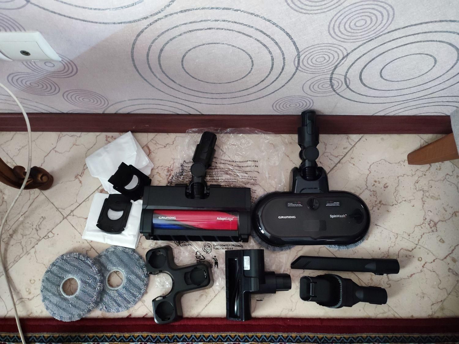 جارو برقی بی سیم ایستاده برندGRUNDIG آلمان|جاروبرقی، جارو شارژی، بخارشو|تهران, باغ فیض|دیوار