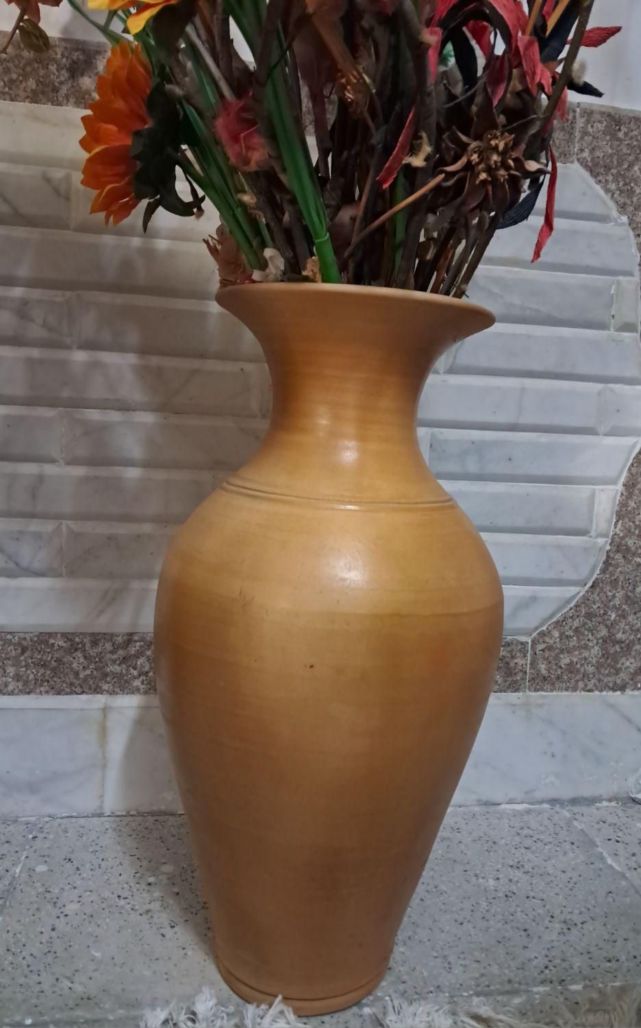 گلدان سفالی|گل مصنوعی|جهرم, |دیوار