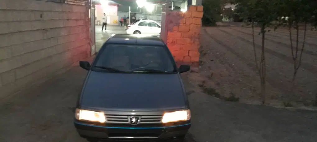 پژو 405 جی ال ایکس (GLX)، مدل ۱۳۷۷|خودرو سواری و وانت|اصفهان, ملک|دیوار