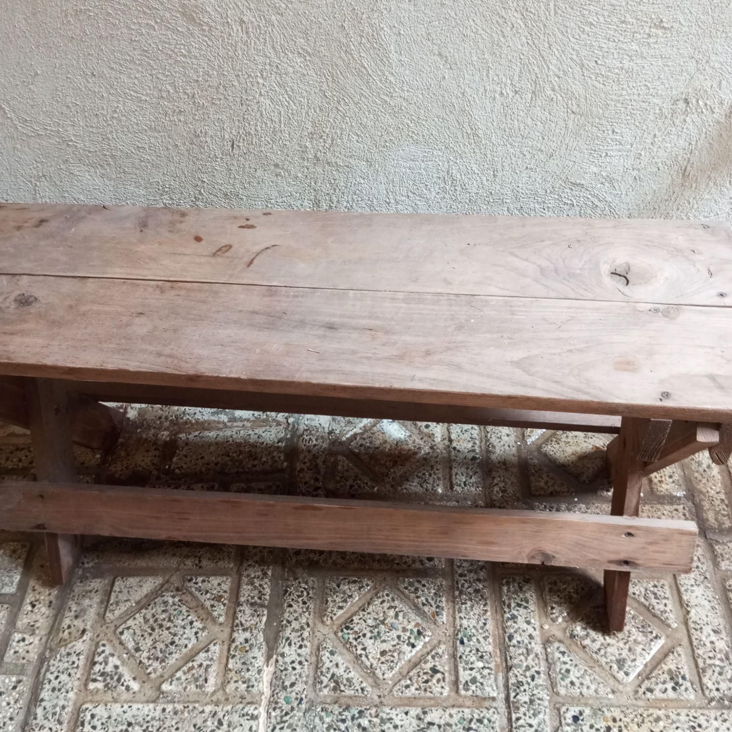 سالم و محکم|صندلی و نیمکت|چهارباغ, |دیوار