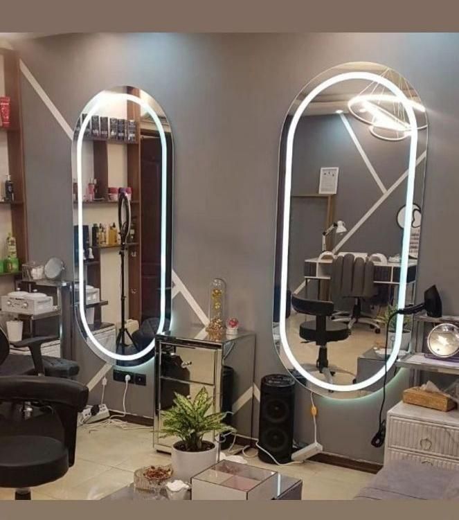 آینه و صندلی سالن آرایشگاه|آرایشگاه و سالنهای زیبایی|سنندج, |دیوار