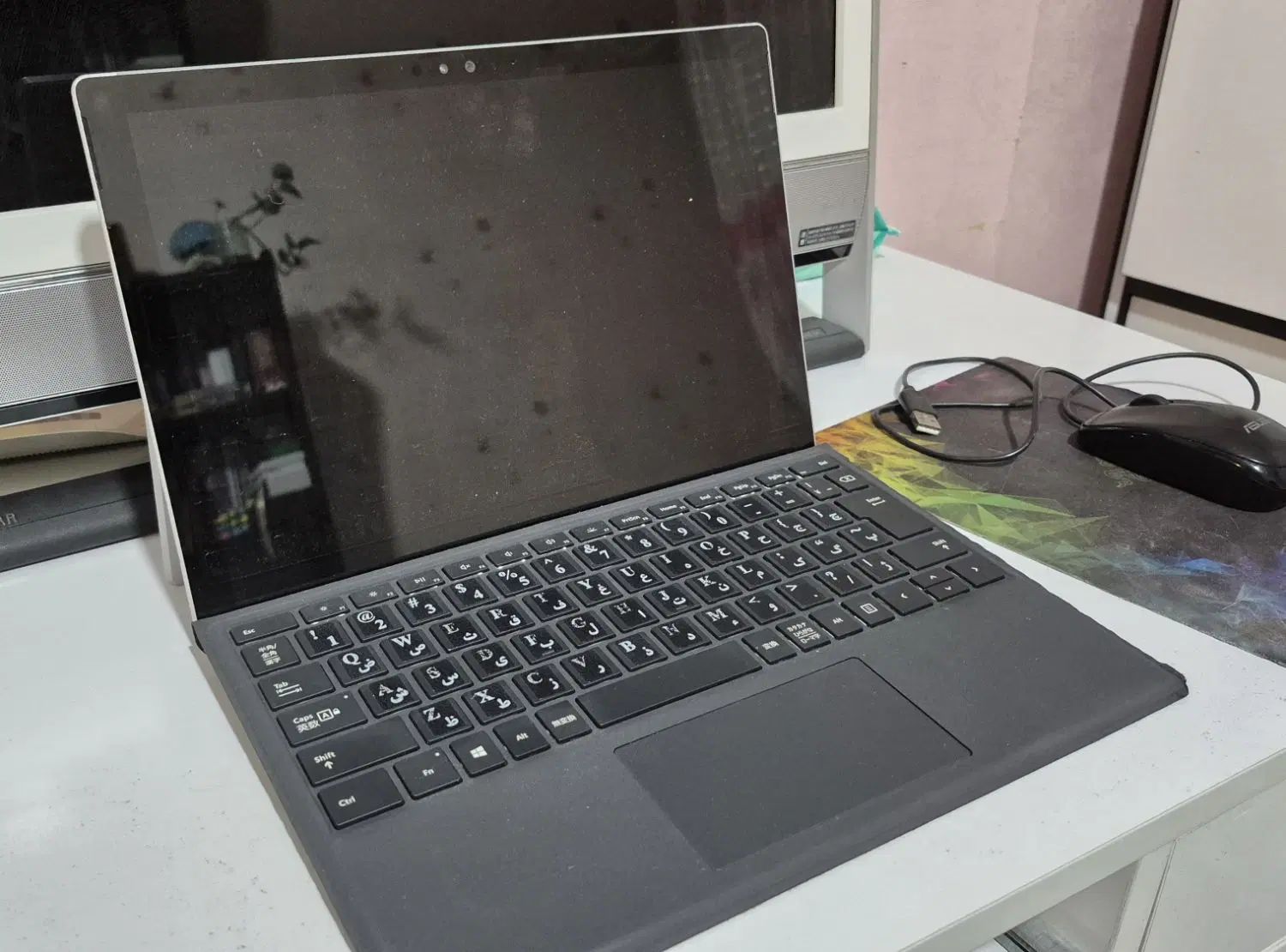 surface|رایانه همراه|مشهد, شاهد (شهرک غرب)|دیوار