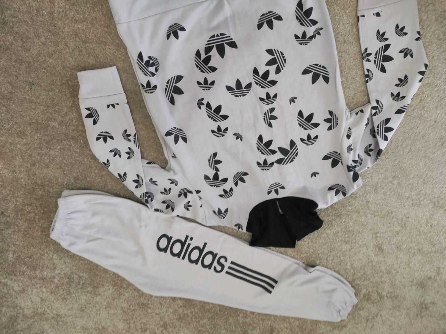 لباس|لباس|جم, |دیوار