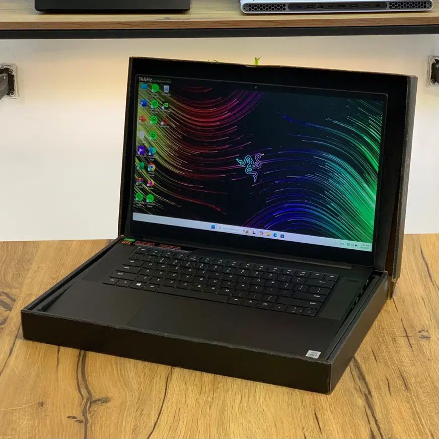 لپ‌تاپ Razer Blade قدرتمند و سبک/مناسب گیم و طراحی|رایانه همراه|مشهد, ارشاد|دیوار