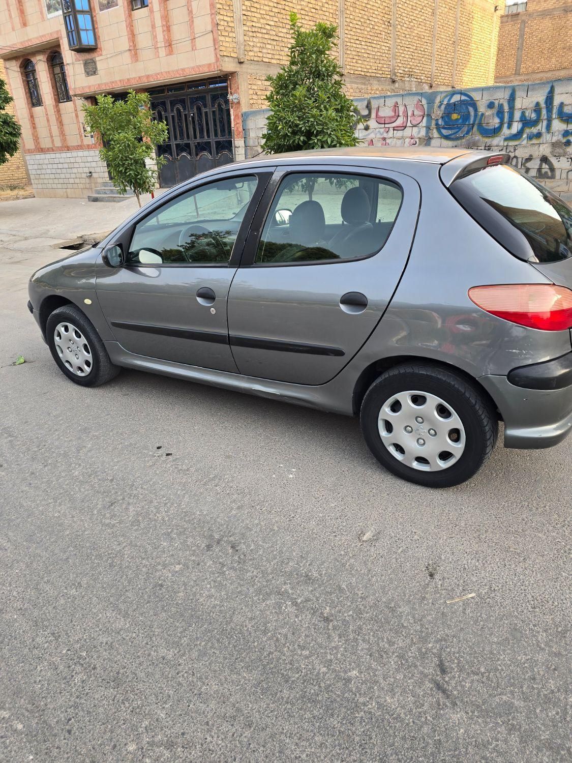 پژو‌۲۰۶ مدل ۱۳۸۶ تمام فابریک به شرط کارشناسی|خودرو سواری و وانت|مرودشت, ثبت احوال|دیوار