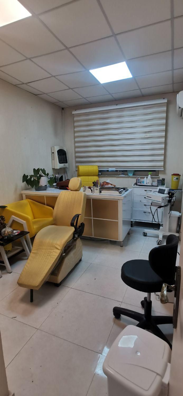 اجاره ویلایی تجاری 180متر معلم بر اصلی بلوار 8 دی|اجارهٔ دفتر کار، اتاق اداری، مطب|رشت, صفاری|دیوار