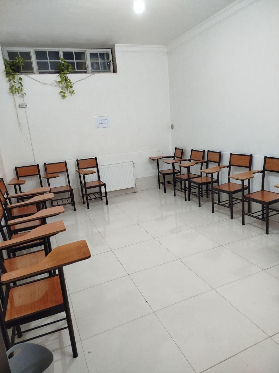 اجاره جهت‌ سالن زیبایی ۱۱۰‌متری|اجارهٔ دفتر کار، اتاق اداری، مطب|گلبهار, |دیوار