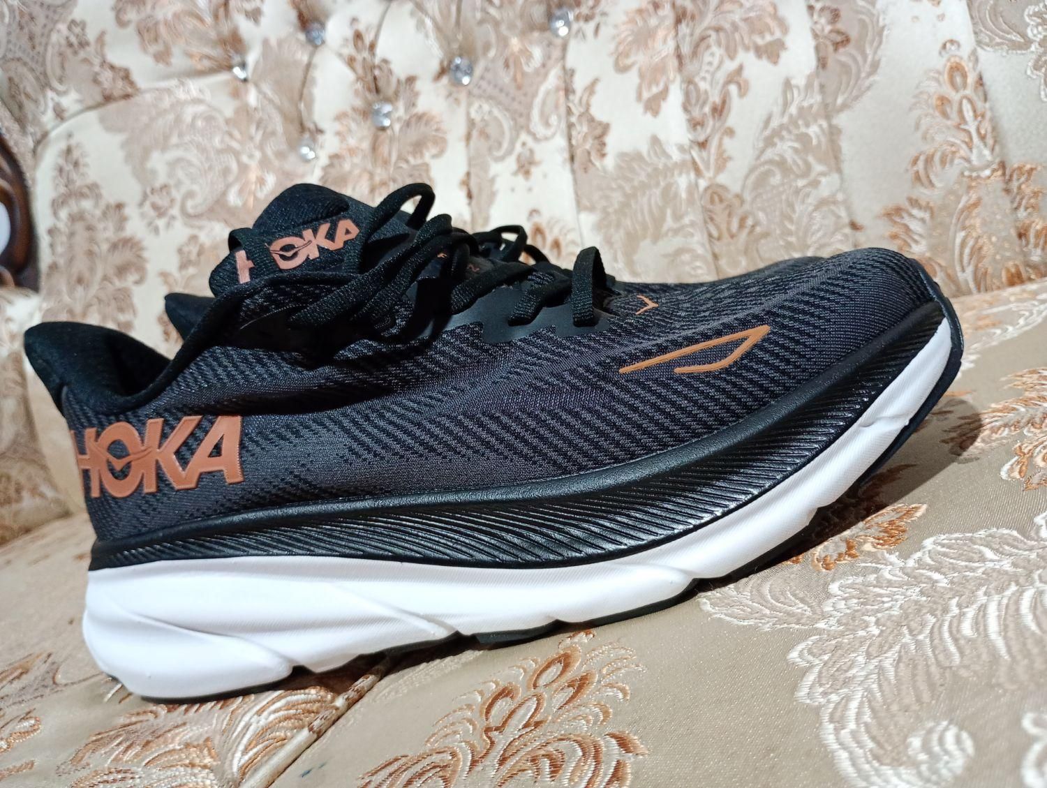 کتانی هوکا مدل کلیفتون 9 و آسیکس رانینگ 3|کیف، کفش، کمربند|کرمان, |دیوار