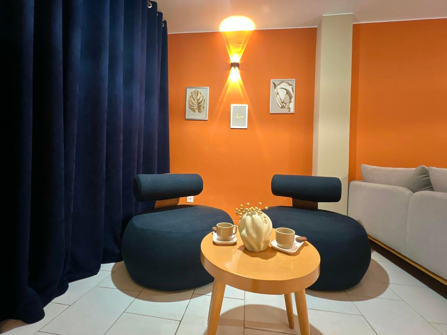 اجاره واحد نوساز بسیار شیک وتمیزدر میدان انقلاب|اجارهٔ کوتاه‌مدت آپارتمان و سوئیت|تهران, نصرت|دیوار