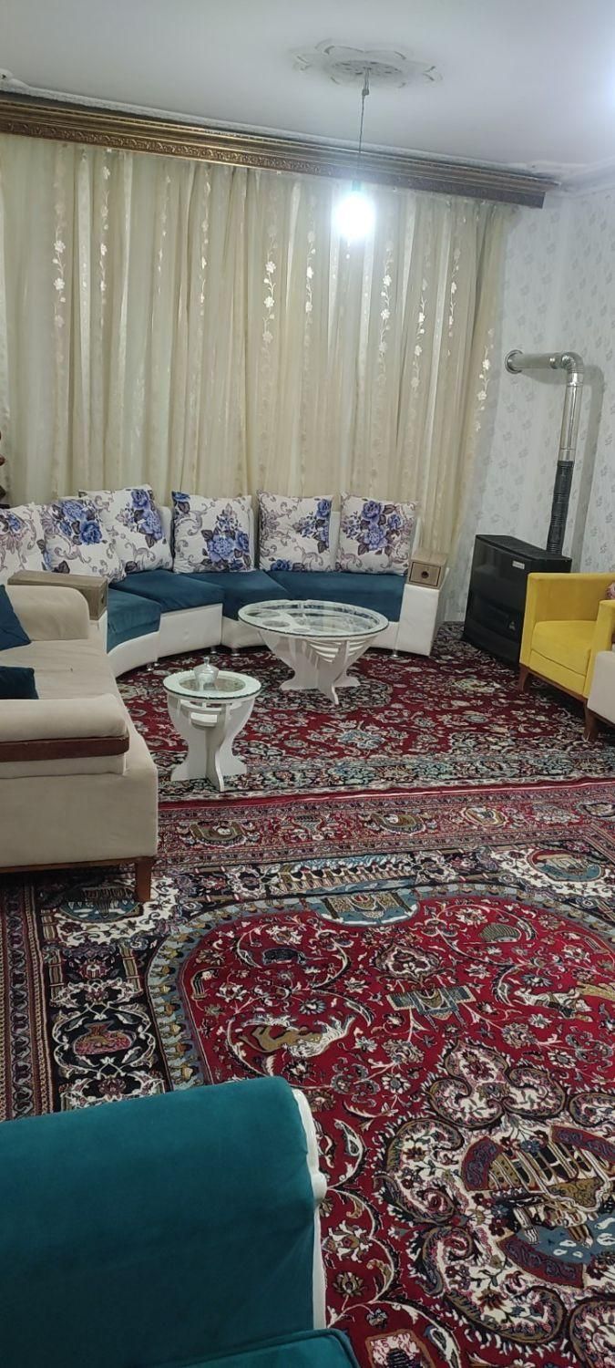 سوییت دربست  250 متری پارکینگ دار و حیاط دار|اجارهٔ کوتاه‌مدت آپارتمان و سوئیت|سنندج, |دیوار