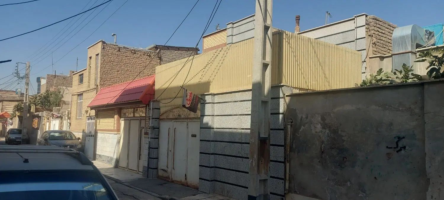 فروش خانه ویلایی ۱۰۰ متری ۲ خوابه درشهرک امام حسین|فروش خانه و ویلا|قم, شهرک امام حسین|دیوار