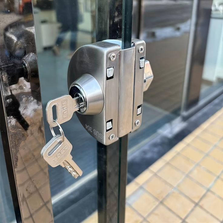 قفل کلیدسازی نواب ازادی طرشت صادقیه فردوس مرزداران|خدمات پیشه و مهارت|تهران, ستارخان|دیوار