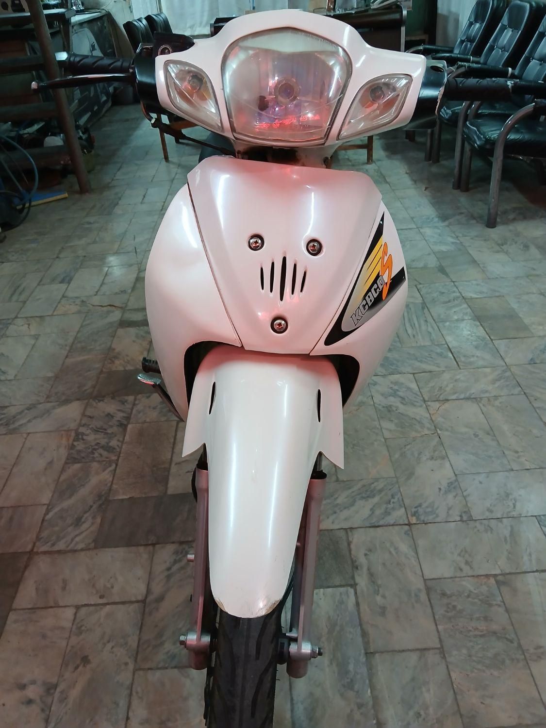 موتورسیکلت مدل۹۸ کریستال انژکتور۱۲۵بیکلاج|موتورسیکلت|کاشان, پشت شهربانی|دیوار