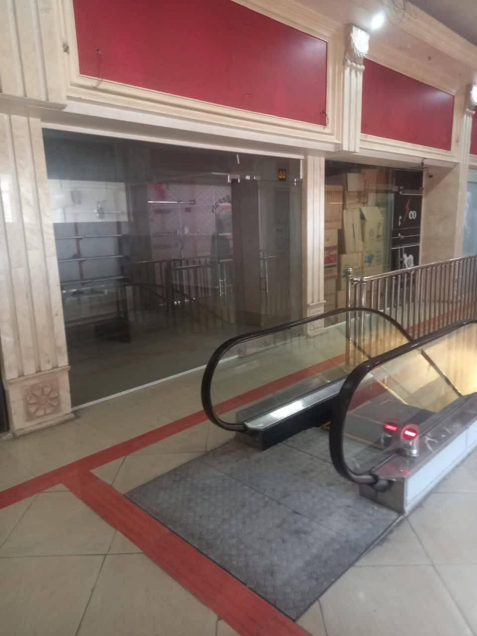 اجاره مغازه 22متری واوان پاساژ صدرا|اجارهٔ مغازه و غرفه|اسلام‌شهر, شهرک واوان|دیوار
