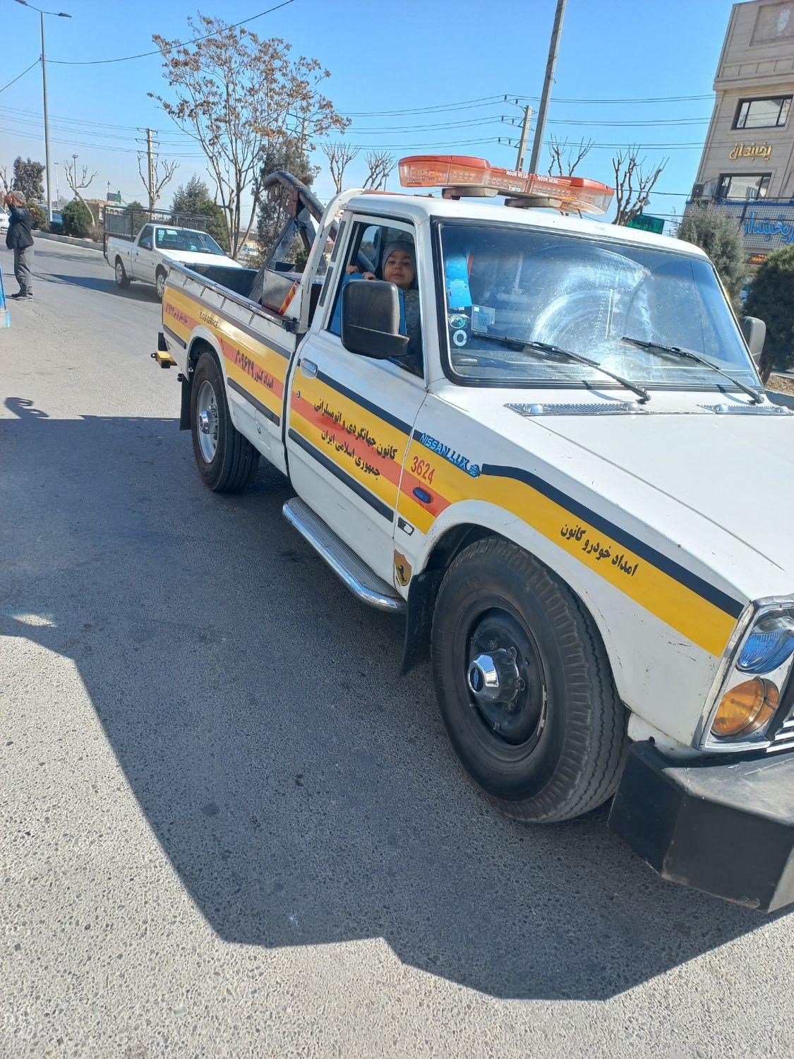 امداد خودرو چرثقیل نیسان یدک کش|خدمات حمل و نقل|نسیمشهر, |دیوار