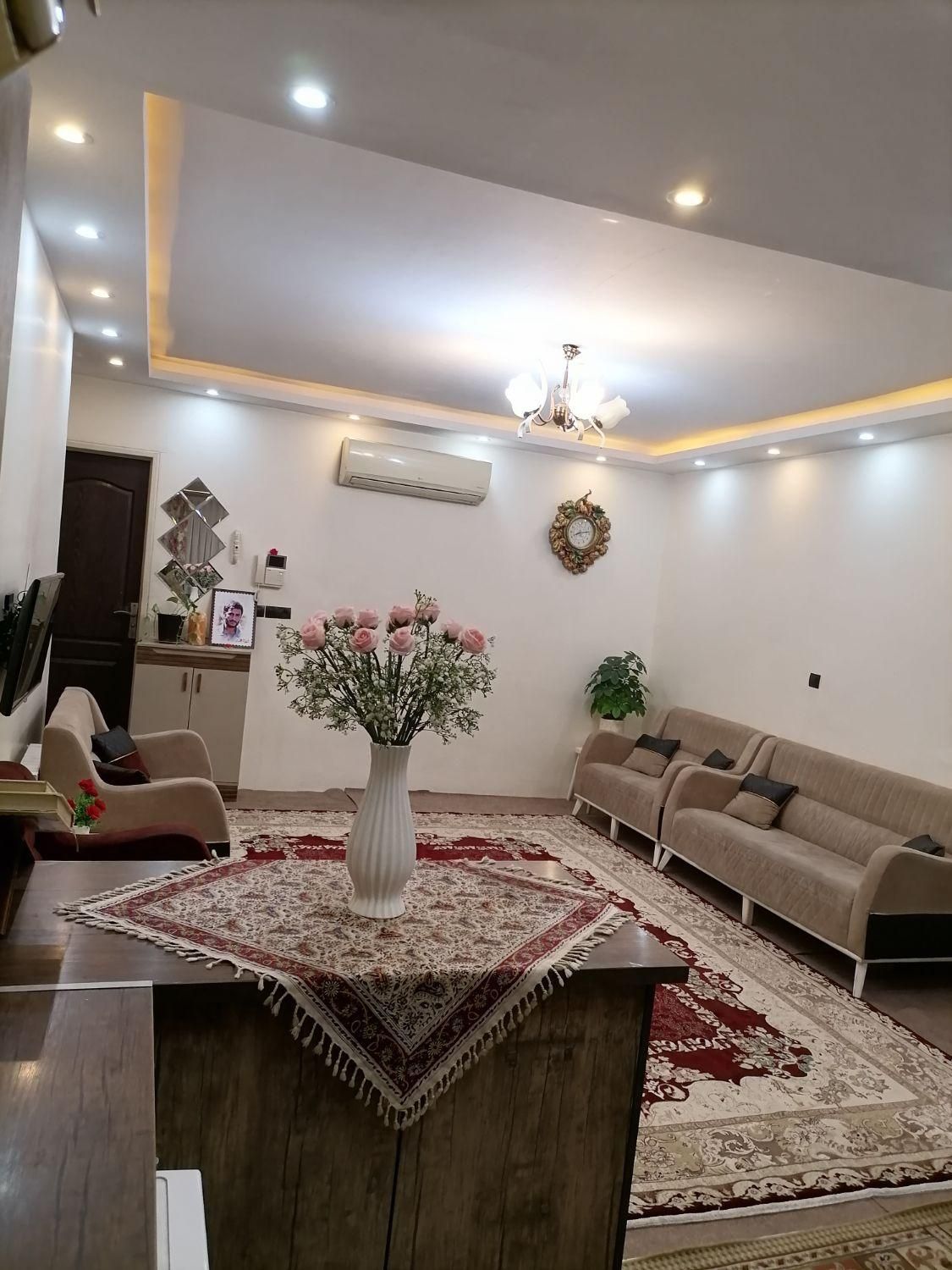 ۷۲متری ۲خوابه/پارکینگ/آسانسور/انباری کاذب بزرگ|فروش آپارتمان|تهران, کوثر|دیوار