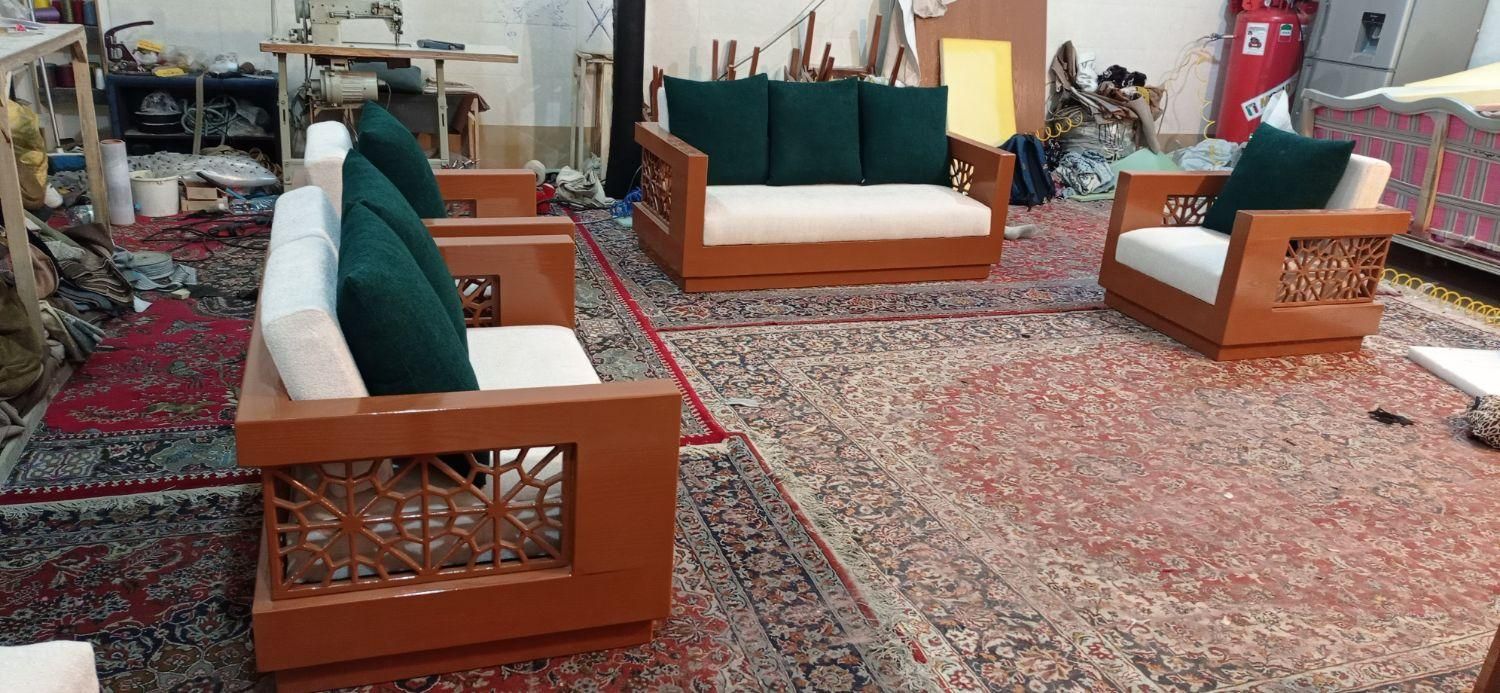تولید و تعمیر انواع مبلمان سلطنتی کلاسیک اسپورت ..|مبلمان خانگی و میز عسلی|شیراز, قدوسی شرقی|دیوار