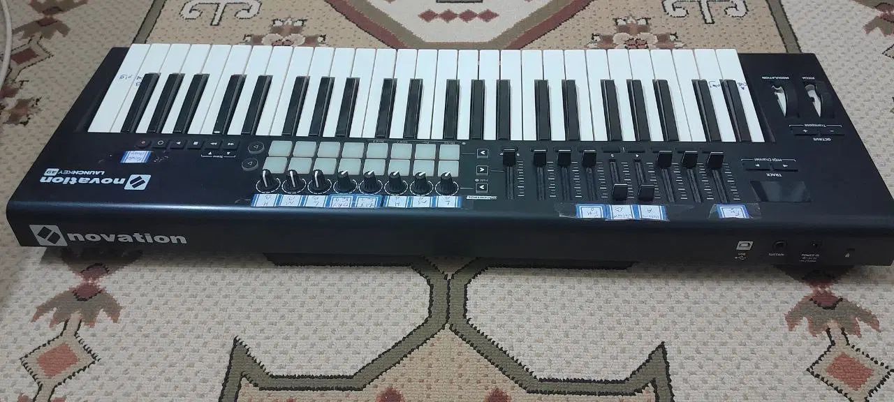 میدی کنترولر lunchkey 49 novation mk2|پیانو، کیبورد، آکاردئون|مشهد, ارشاد|دیوار