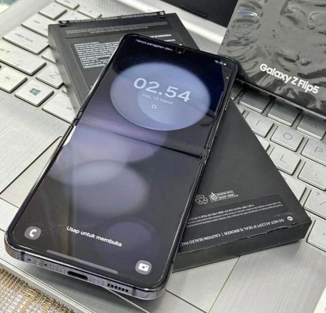 سامسونگ Z flip 5|موبایل|اسلام‌شهر, |دیوار