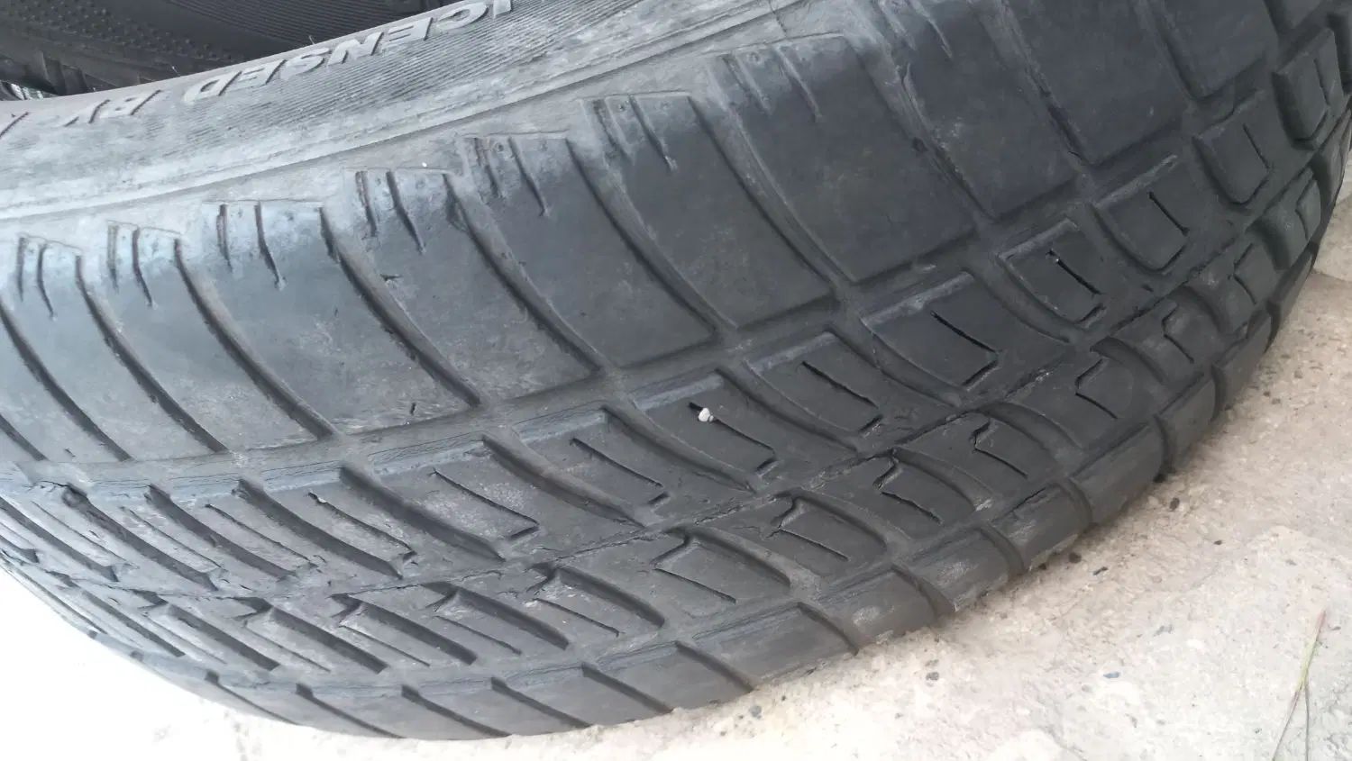 لاستیک سایز۱۹۵|قطعات یدکی و لوازم جانبی|رشت, گیل|دیوار