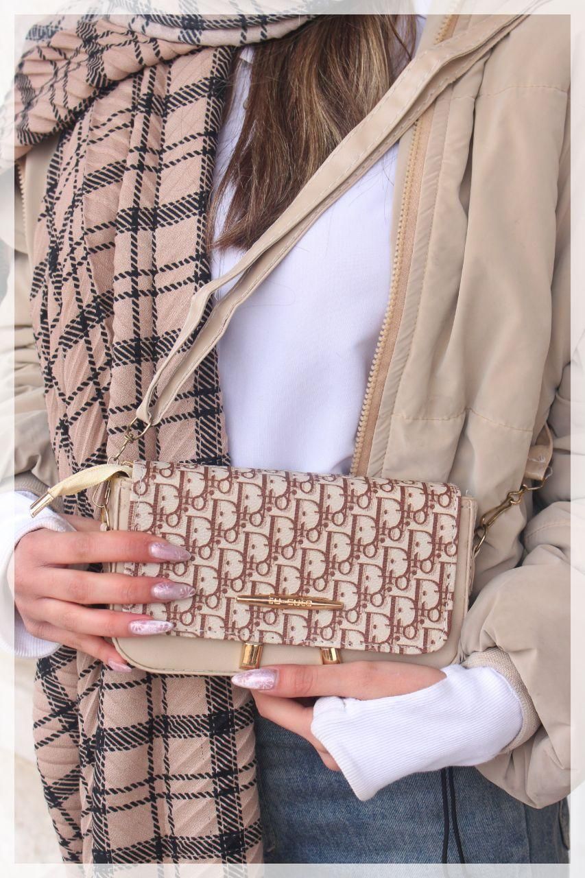 تولیدی کیف دو دسته و بنددار جذاب|کیف، کفش، کمربند|لردگان, |دیوار