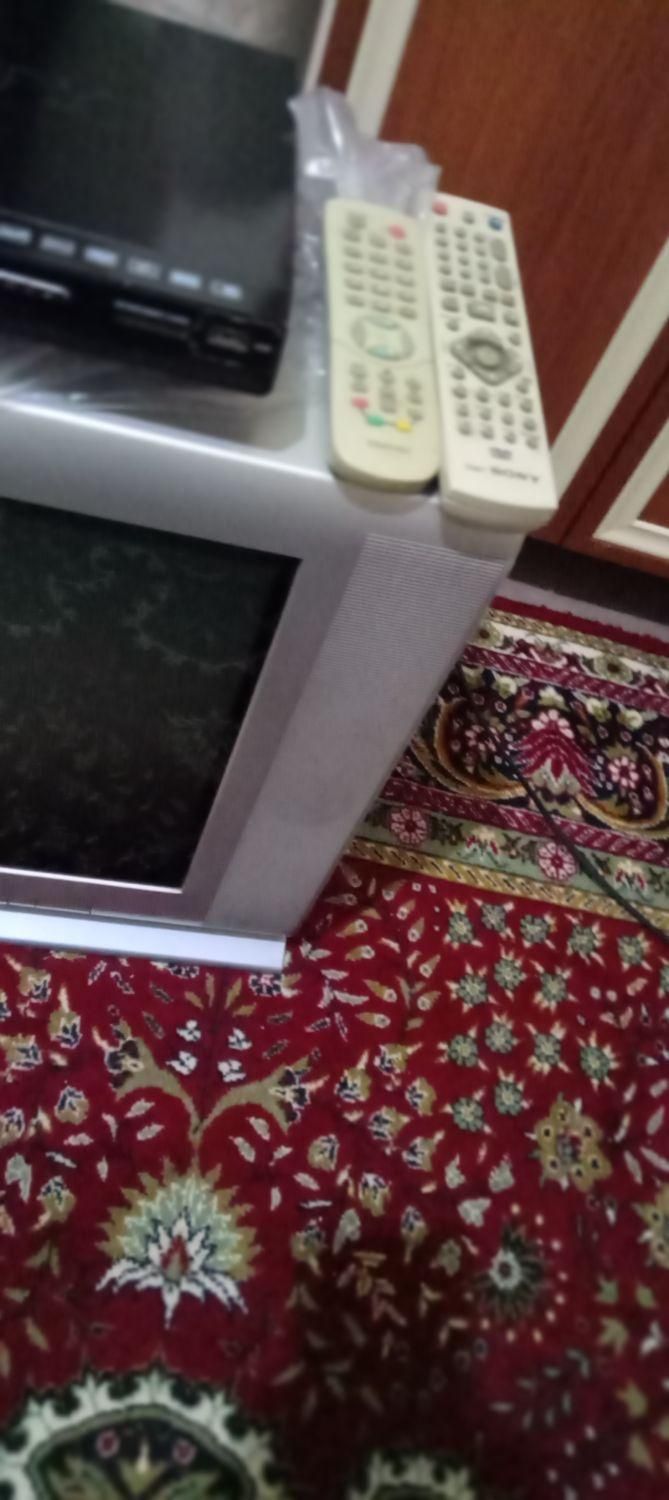 تلویزیون توشیبا ۲۱ اینچ در حد نو . دستگاه دی وی دی|تلویزیون و پروژکتور|تبریز, |دیوار