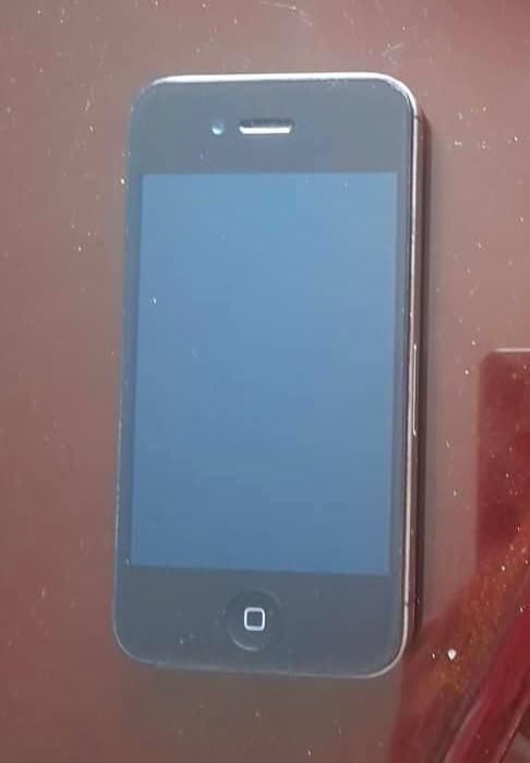 اپل iPhone 4s با حافظهٔ ۳۲ گیگابایت|موبایل|تهران, شهرک آپادانا|دیوار