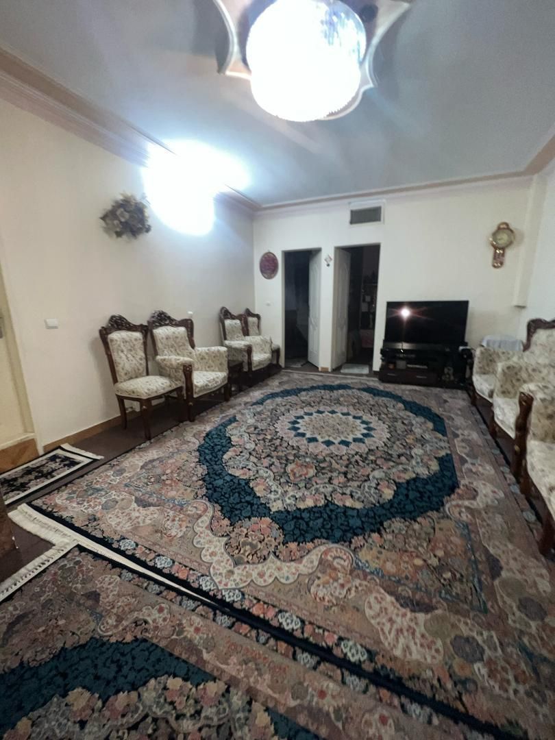 آپارتمان۶۶ متر۲خواب/ طبقه ۱/پارکینگ /تکواحد|فروش آپارتمان|تهران, حمزه‌آباد|دیوار