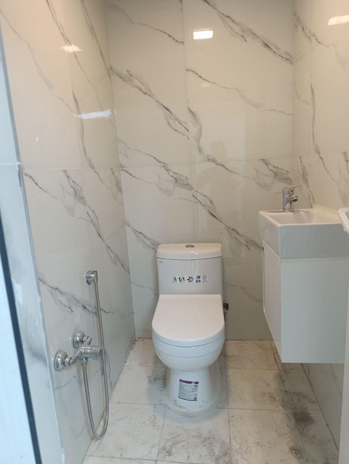 فروش واحد اداری/خ رجایی/سند آزاد|فروش دفتر کار، اتاق اداری، مطب|کاشان, رجایی|دیوار