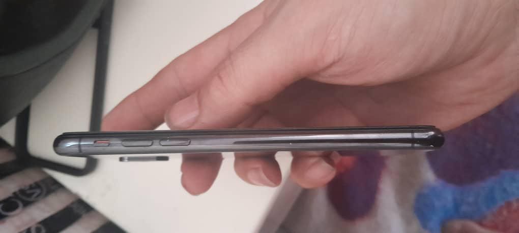 اپل iPhone X با حافظهٔ ۶۴ گیگابایت|موبایل|تهران, بهارستان|دیوار