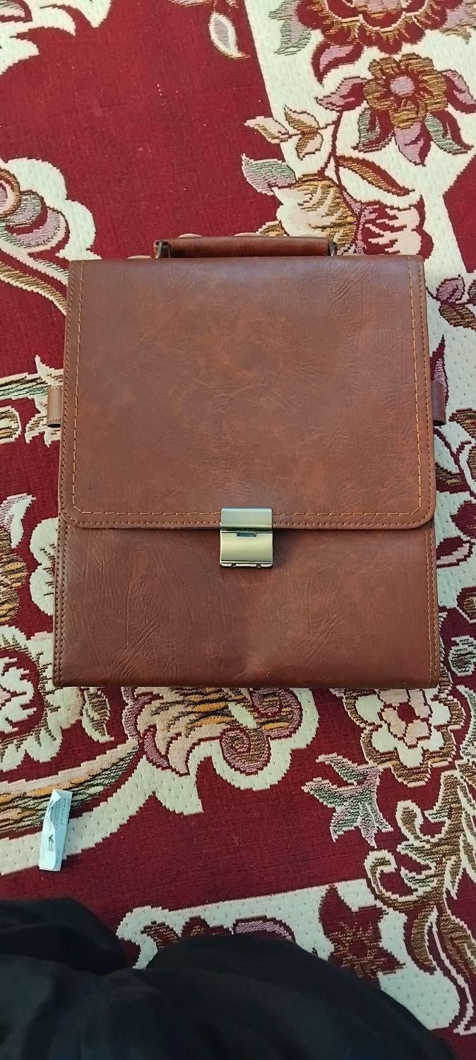 کیف|کیف، کفش، کمربند|زنجان, |دیوار