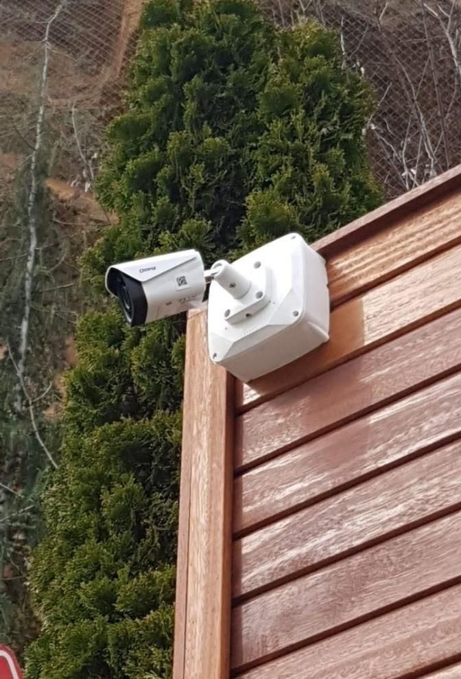 سیستم دوربین مداربسته پروژکتوردار و دزدگیر اماکن|دوربین مداربسته|سیرجان, |دیوار