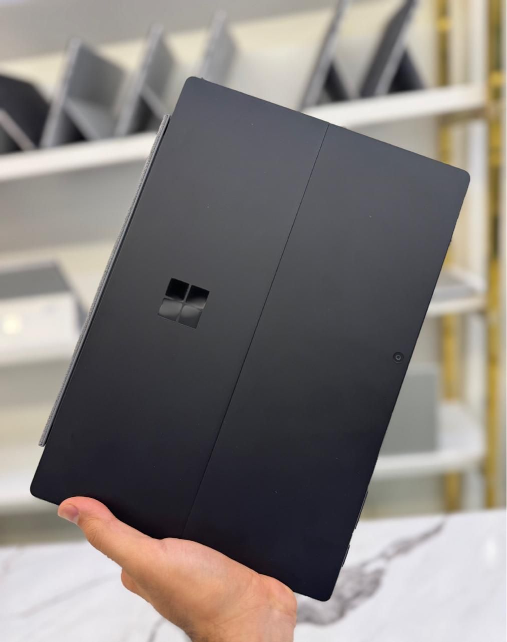 Surface pro7 i7|رایانه همراه|شیراز, ملاصدرا|دیوار