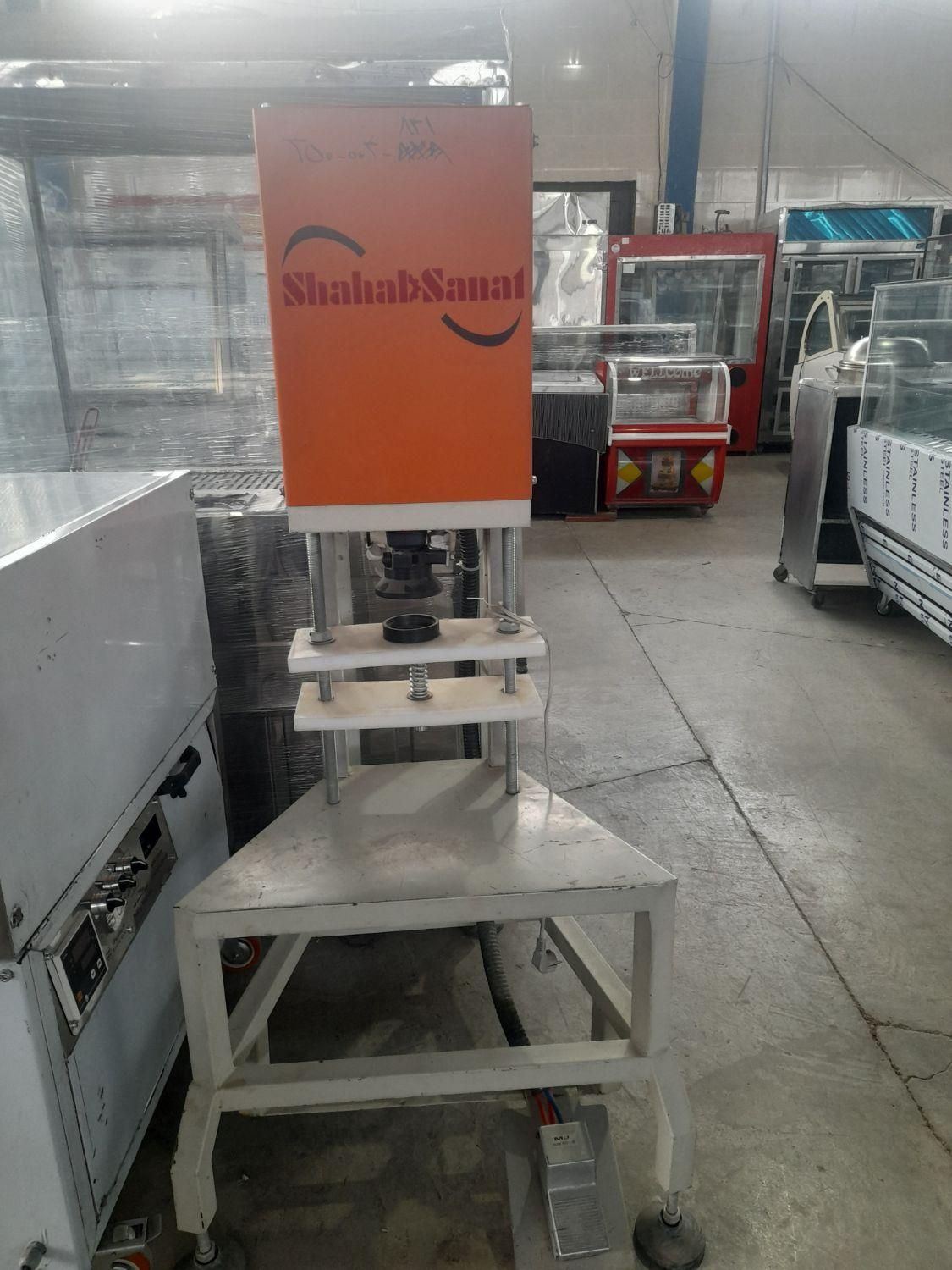 درب بند پک کن|ماشین‌آلات صنعتی|شیراز, گویم|دیوار