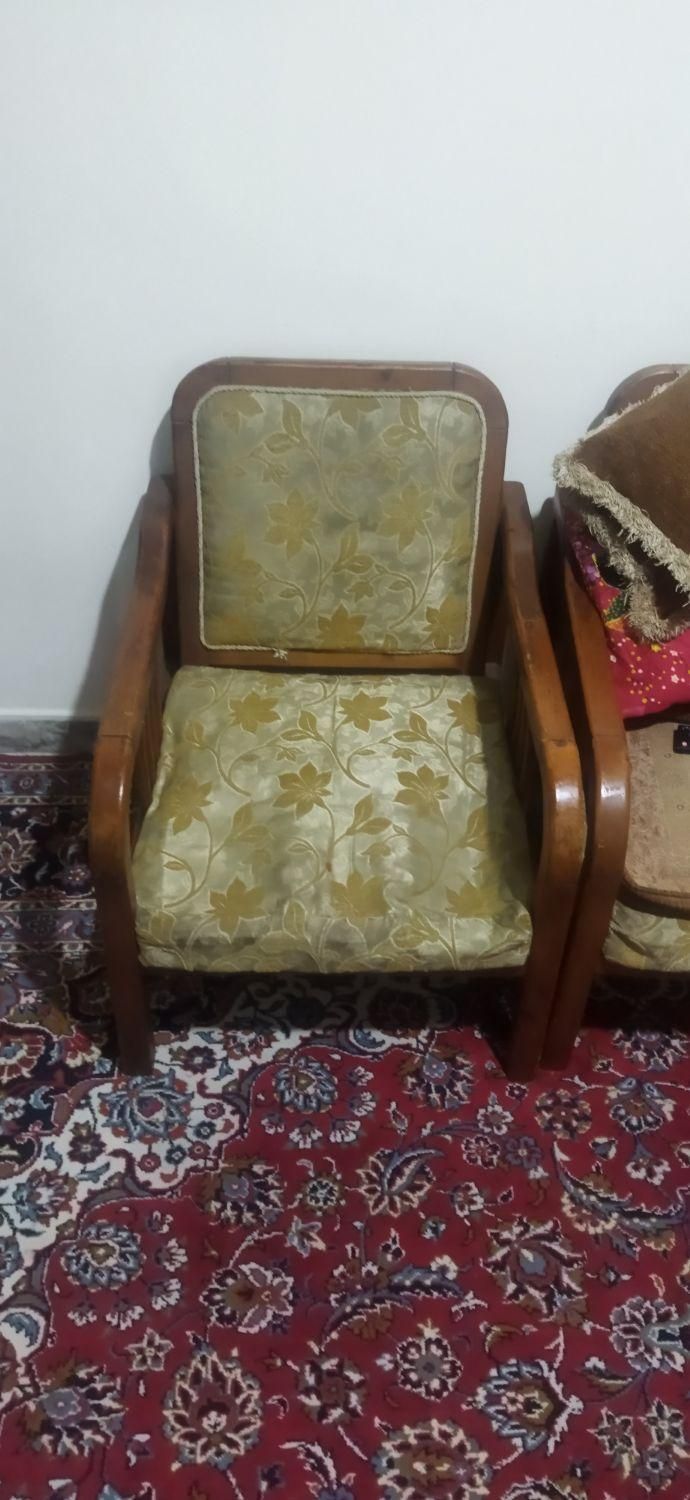 مبل راحتی کاکرده|مبلمان خانگی و میز عسلی|رشت, شهرک شهید مفتح|دیوار