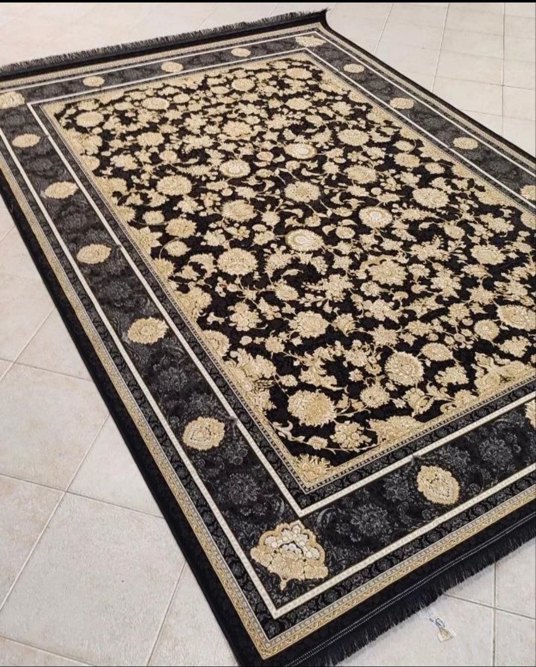آقای فرش شعبه شیراز 700و1000و1200و1500شانه|فرش|شیراز, شهرک سراج‎|دیوار