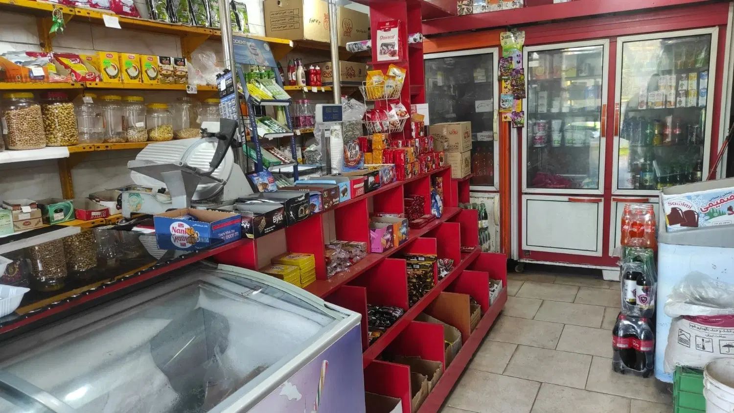 فروش وتهاترمغازه ۲۵ مترسوپر مارکت  در پل تالشان|فروش مغازه و غرفه|رشت, پل تالشان|دیوار
