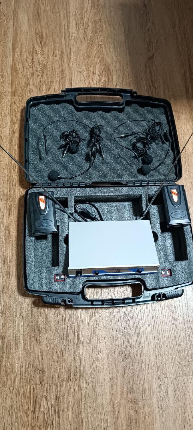 میکروفون هدمیک AKG بی سیم|صوتی و تصویری|کرج, فاز ۱ مهرشهر|دیوار